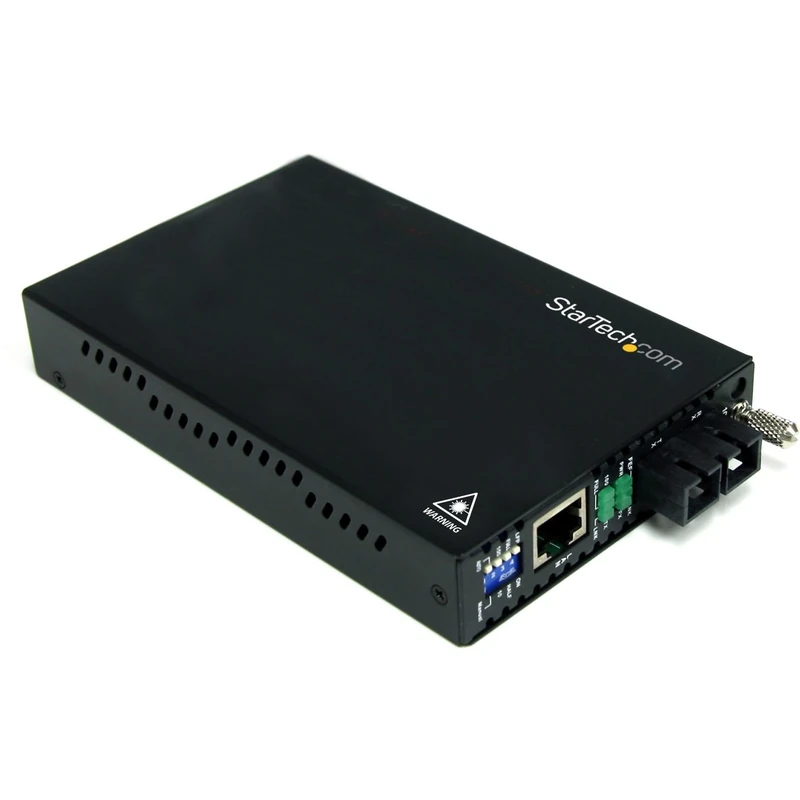 StarTech.com 10/100 Mbps Multi Mode Fiber Media Converter SC - Up to 1.2 miles/2km (ET90110SC2)