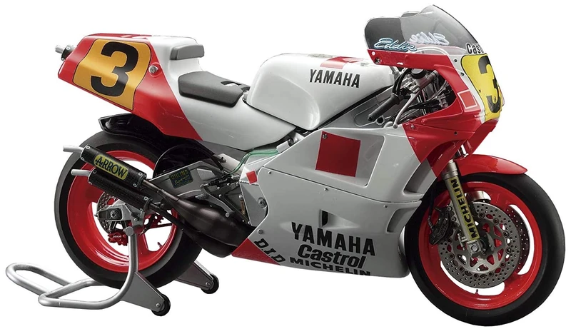 Hasegawa HBK3 1:12 Scale Yamaha YZR500 1988 World Champion Eddie Lawson Model Kit