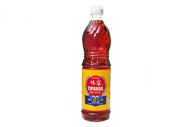 Tiparos Thai Fish Sauce, 700 ml - Image 1