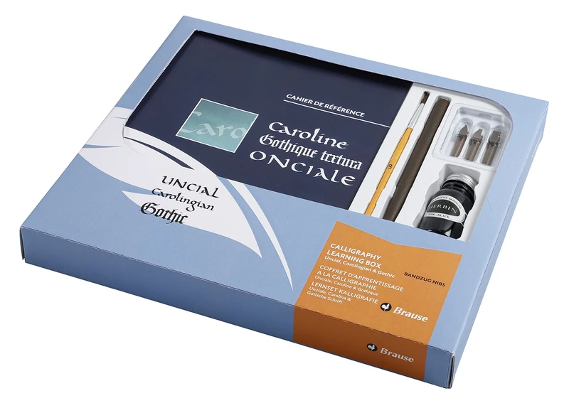 Brause 133B - Learning set containing 3 Bandzug nibs (1.5mm, 2.5mm, 5mm), a penholder, a brush, a bottle of Jacques Herbin 15 ml black ink and booklet.