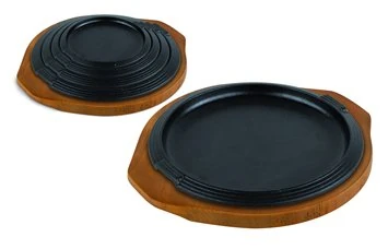 ILSA Cast Iron Serving Plate, Wooden Tray, Round, 31 cm