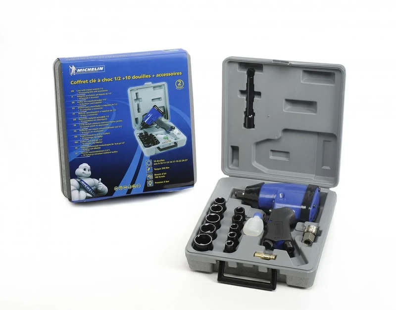 Michelin 6710850000 Air Impact Wrench Set with Case