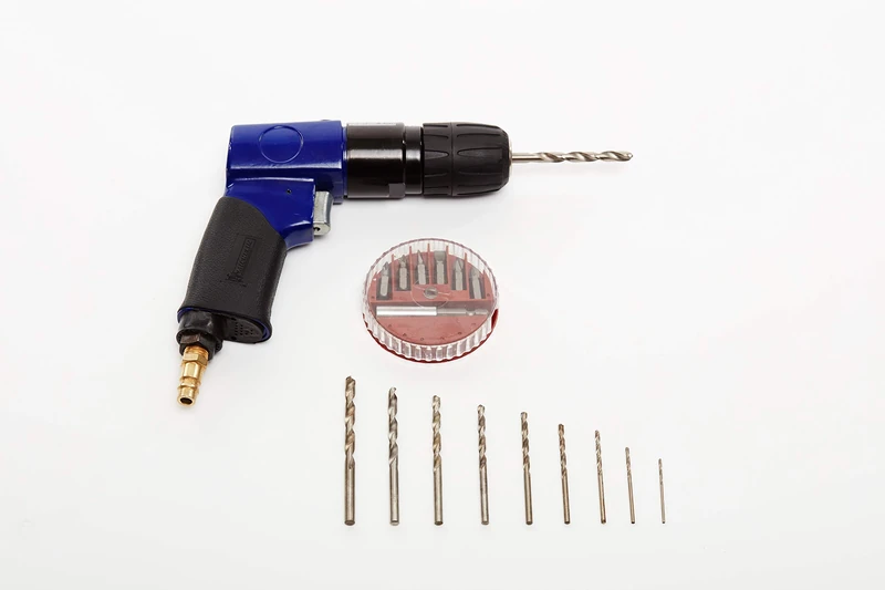 Michelin 6710650100 Pneumatic Drill with 6 Drills in Case