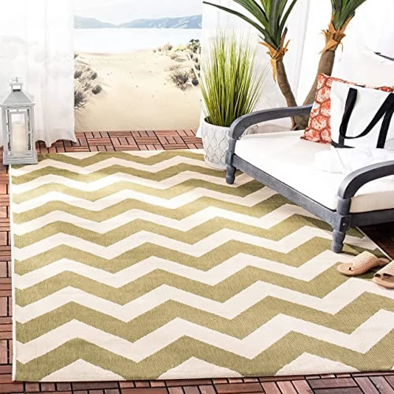 Safavieh Chevron Indoor/Outdoor Woven Rectangle Area Rug, Courtyard Collection, CY6244, in Green / Beige, 160 X 231 cm for Garden, Patio or Any Outdoor Space