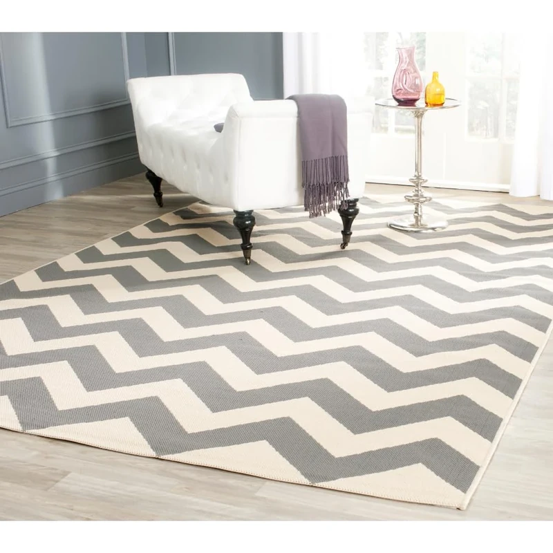 Safavieh Chevron Indoor/Outdoor Woven Rectangle Area Rug, Courtyard Collection, CY6244, in Grey / Beige, 201 X 290 cm for Garden, Patio or Any Outdoor Space