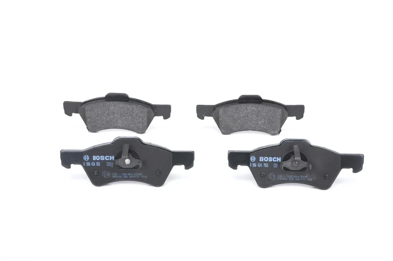 Bosch BP471 - Brake Pads Car Front Axle - Bosch Quality - Reduced Noise and Dust - ECE-R90 Certified - Copper-Free - 1 Set of 4 Pads