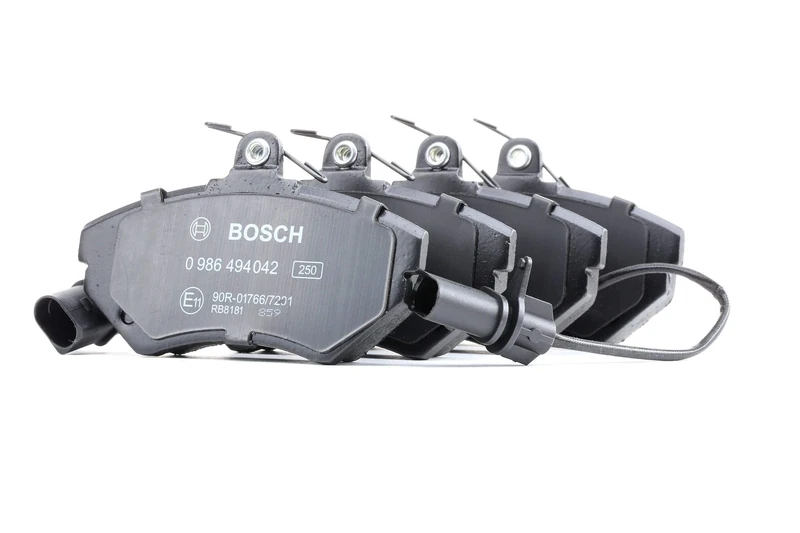 Bosch BP390 - Brake Pads Car Front Axle - Bosch Quality - Reduced Noise and Dust - ECE-R90 Certified - Copper-Free - 1 Set of 4 Pads - With Accessories