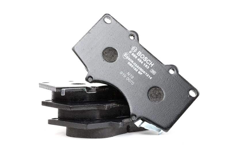 Bosch BP1064 - Brake Pads Car Front Axle - Bosch Quality - Reduced Noise and Dust - ECE-R90 Certified - Copper-Free - 1 Set of 4 Pads