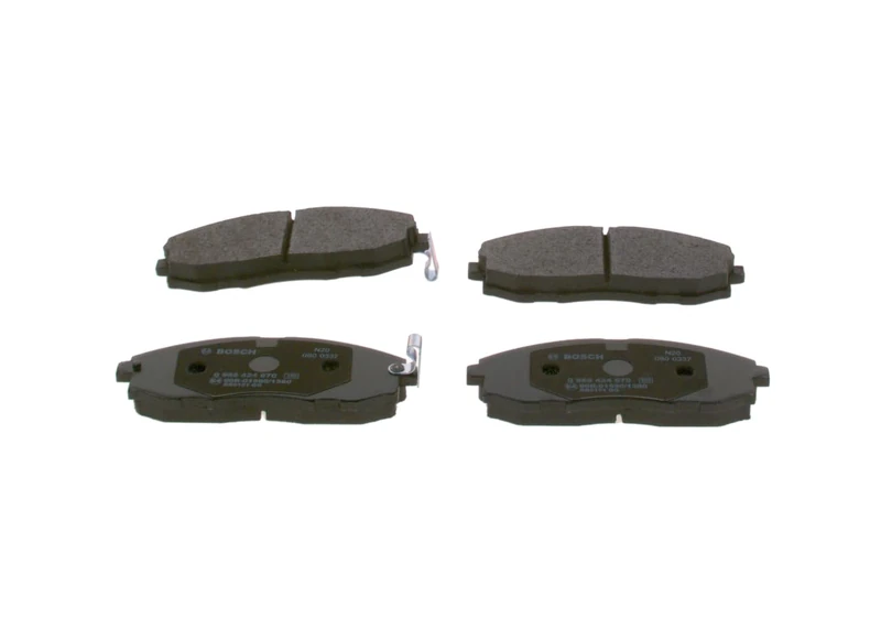 Bosch BP386 - Brake Pads Car Front Axle - Bosch Quality - Reduced Noise and Dust - ECE-R90 Certified - Copper-Free - 1 Set of 4 Pads