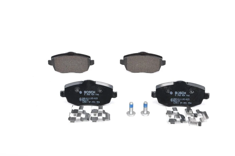 Bosch BP933 - Brake Pads Car Front Axle - Bosch Quality - Reduced Noise and Dust - ECE-R90 Certified - Copper-Free - 1 Set of 4 Pads - With Accessories