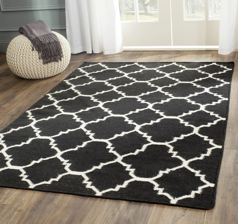 Safavieh Contemporary Indoor Flatweave Rectangle Area Rug, Dhurrie Collection, DHU554, in Black / Ivory, 91 X 152 cm for Living Room, Bedroom or Any Indoor Space