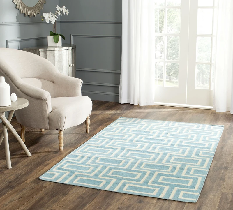 Safavieh Contemporary Indoor Flatweave Rectangle Area Rug, Dhurrie Collection, DHU562, in Light Blue / Ivory, 91 X 152 cm for Living Room, Bedroom or Any Indoor Space
