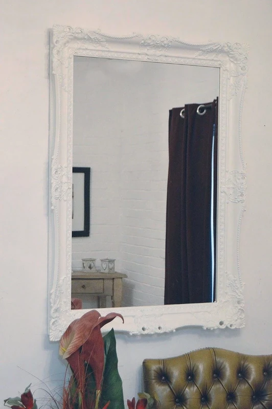 Extra Large Antique Design White Very Ornate Big Wall Mirror 3FT7 X 2FT7 (109CM X 78CM)