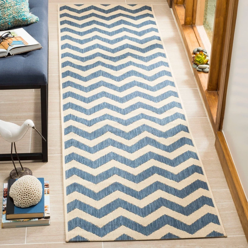 SAFAVIEH Chevron Rug for Indoor & Outdoor - Courtyard Collection, Short Pile, in Blue and Beige color, 69 X 244 cm