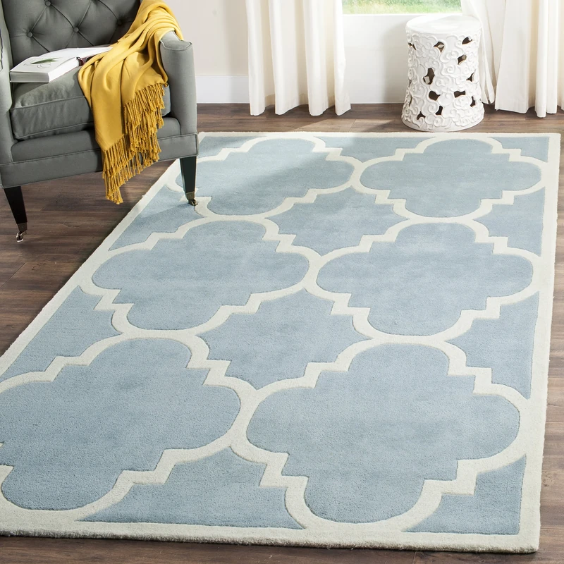 Safavieh Contemporary Indoor Hand Tufted Rectangle Area Rug, Chatham Collection, CHT730, in Blue / Ivory, 152 X 244 cm for Living Room, Bedroom or Any Indoor Space