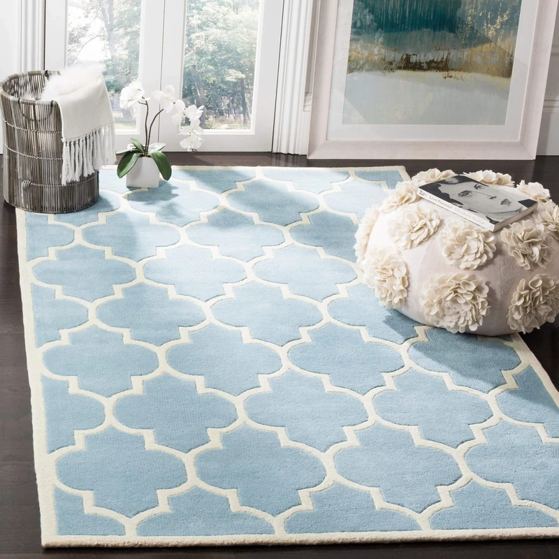 Safavieh Contemporary Indoor Hand Tufted Rectangle Area Rug, Chatham Collection, CHT733, in Blue / Ivory, 152 X 244 cm for Living Room, Bedroom or Any Indoor Space