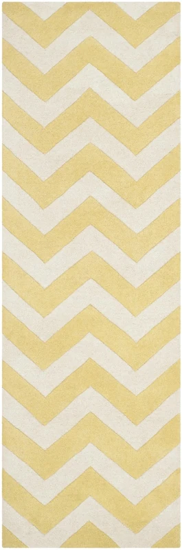 SAFAVIEH Contemporary Rug for Living Room, Dining Room, Bedroom - Chatham Collection, Short Pile, in Light Gold and Ivory, 69 X 213 cm