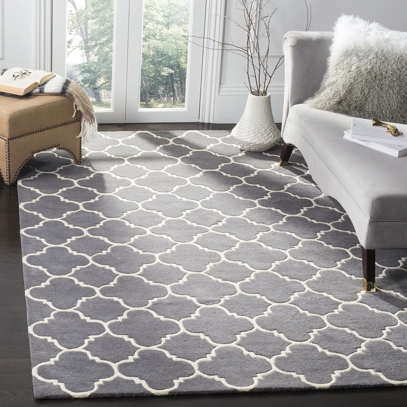 Safavieh Contemporary Indoor Hand Tufted Rectangle Area Rug, Chatham Collection, CHT717, in Dark Grey / Ivory, 152 X 244 cm for Living Room, Bedroom or Any Indoor Space