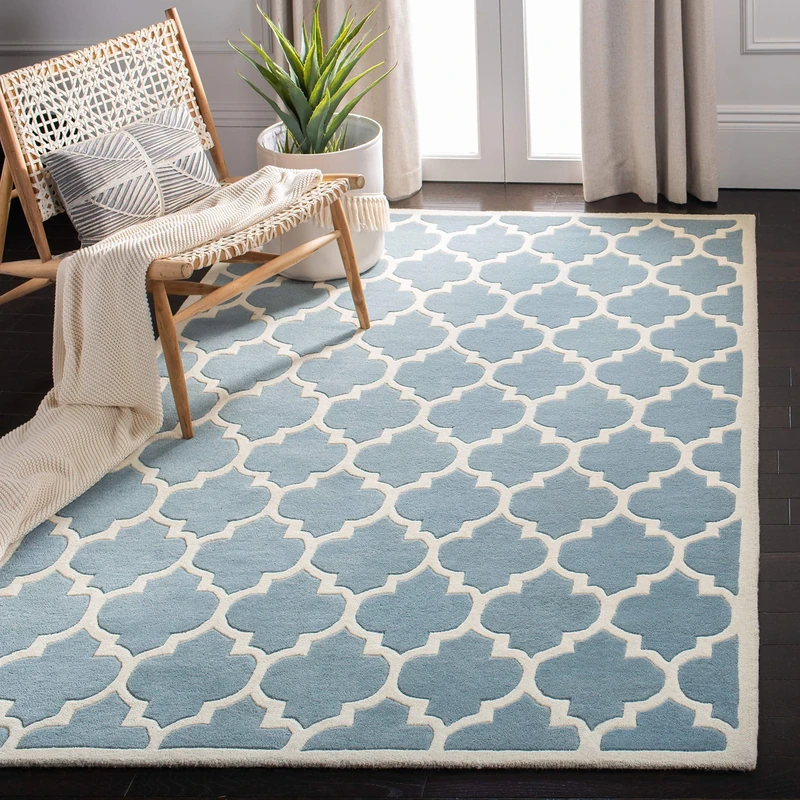 Safavieh Contemporary Indoor Hand Tufted Rectangle Area Rug, Chatham Collection, CHT734, in Blue / Ivory, 152 X 244 cm for Living Room, Bedroom or Any Indoor Space