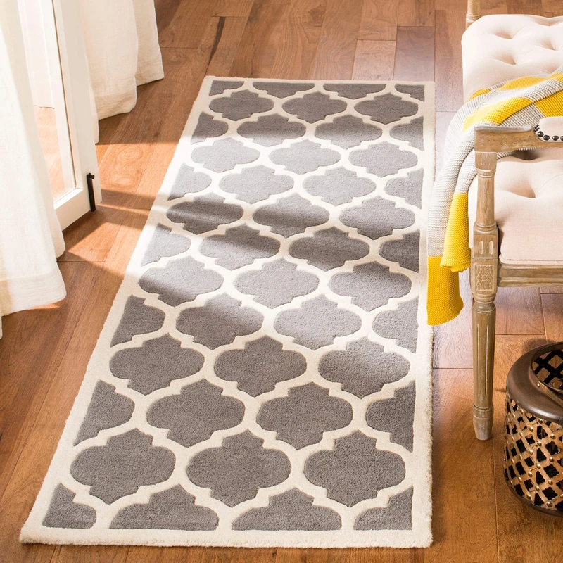 Safavieh Contemporary Indoor Hand Tufted Runner Area Rug, Chatham Collection, CHT734, in Dark Grey / Ivory, 69 X 213 cm for Living Room, Bedroom or Any Indoor Space