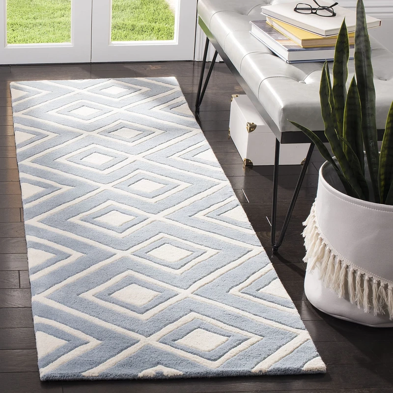 Safavieh Contemporary Indoor Hand Tufted Runner Area Rug, Chatham Collection, CHT742, in Blue / Ivory, 69 X 213 cm for Living Room, Bedroom or Any Indoor Space