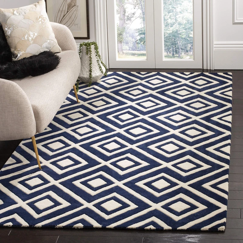 Safavieh Contemporary Indoor Hand Tufted Rectangle Area Rug, Chatham Collection, CHT742, in Dark Blue / Ivory, 152 X 244 cm for Living Room, Bedroom or Any Indoor Space