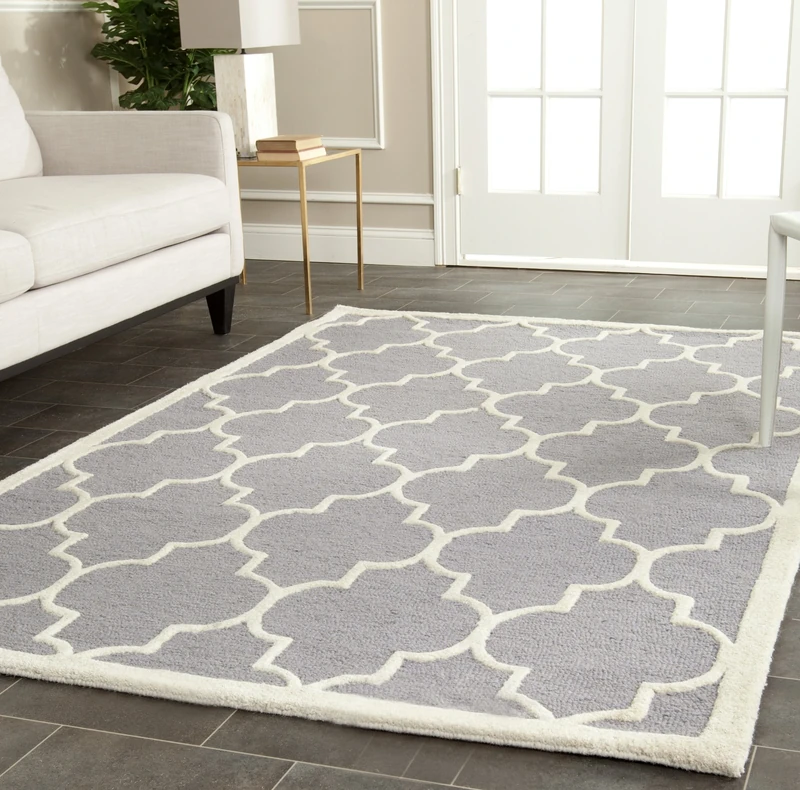 Safavieh Trellis Indoor Hand Tufted Rectangle Area Rug, Cambridge Collection, CAM134, in Silver / Ivory, 91 X 152 cm for Living Room, Bedroom or Any Indoor Space