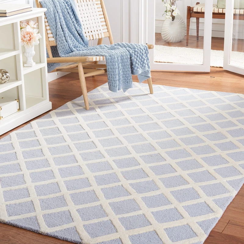 Safavieh Diamond Indoor Hand Tufted Rectangle Area Rug, Cambridge Collection, CAM135, in Light Blue / Ivory, 183 X 274 cm for Living Room, Bedroom or Any Indoor Space