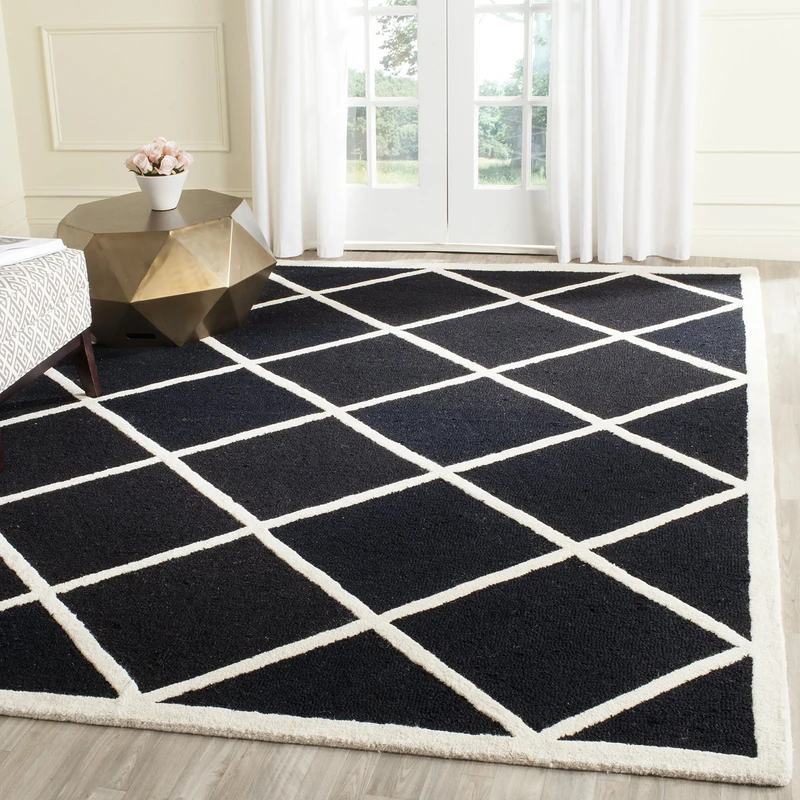 Safavieh Diamond Indoor Hand Tufted Rectangle Area Rug, Cambridge Collection, CAM136, in Black / Ivory, 183 X 274 cm for Living Room, Bedroom or Any Indoor Space