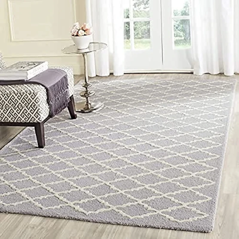 Safavieh Modern Indoor Hand Tufted Square Area Rug, Cambridge Collection, CAM137, in Silver / Ivory, 183 X 183 cm for Living Room, Bedroom or Any Indoor Space