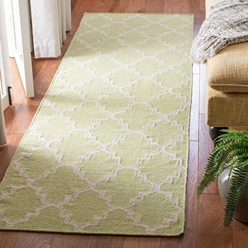 Safavieh Contemporary Indoor Flatweave Runner Area Rug, Dhurrie Collection, DHU554, in Light Green / Ivory, 76 X 183 cm for Living Room, Bedroom or Any Indoor Space