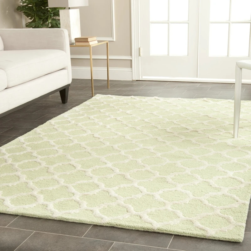 Safavieh Geometric Indoor Hand Tufted Rectangle Area Rug, Cambridge Collection, CAM130, in Light Green / Ivory, 122 X 183 cm for Living Room, Bedroom or Any Indoor Space