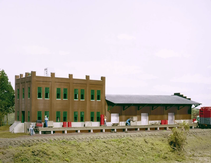 Walthers Cornerstone 933-3009 Water Street Freight Terminal Kit