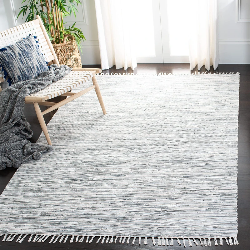 Safavieh Modern Indoor Flatweave Rectangle Area Rug, Montauk Collection, MTK753, in Silver, 91 X 152 cm for Living Room, Bedroom or Any Indoor Space