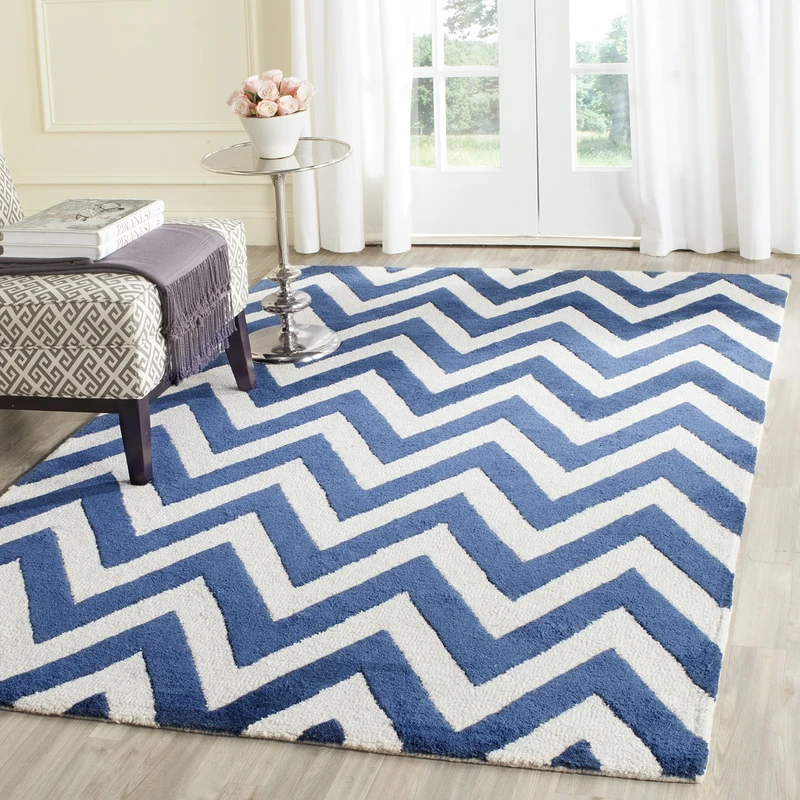 SAFAVIEH Modern Rug for Living Room, Dining Room, Bedroom - Cambridge Collection, Short Pile, in Navy and Ivory, 152 X 244 cm