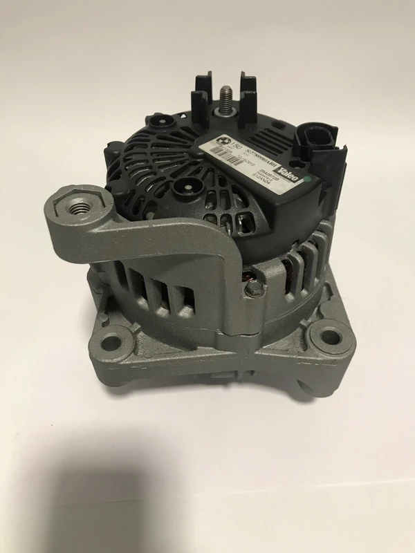 VALEO 439487 Alternator Alternator Charge current: 150 Amp Grooves: 6 grooves Pulley diameter: 54,8 mm Voltage: 14 V Rotation direction: CLOCKWISE