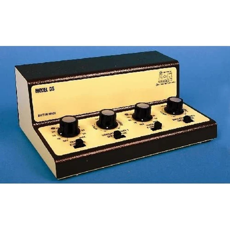 Gaugemaster GMC-DS Twin Track Cased Controller with Simulation