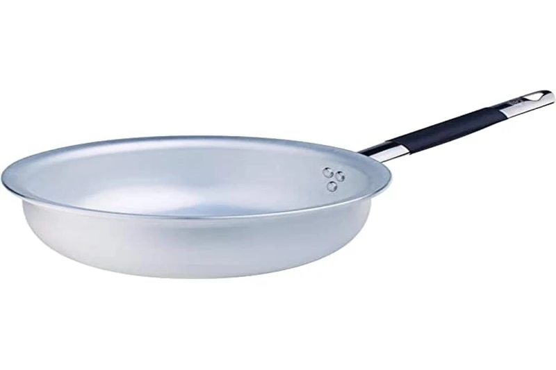 Pentole Agnelli Aluminium Whisk Frying Pan 5 Mm. Thick with Cool Handle, Diameter 28 Cm.