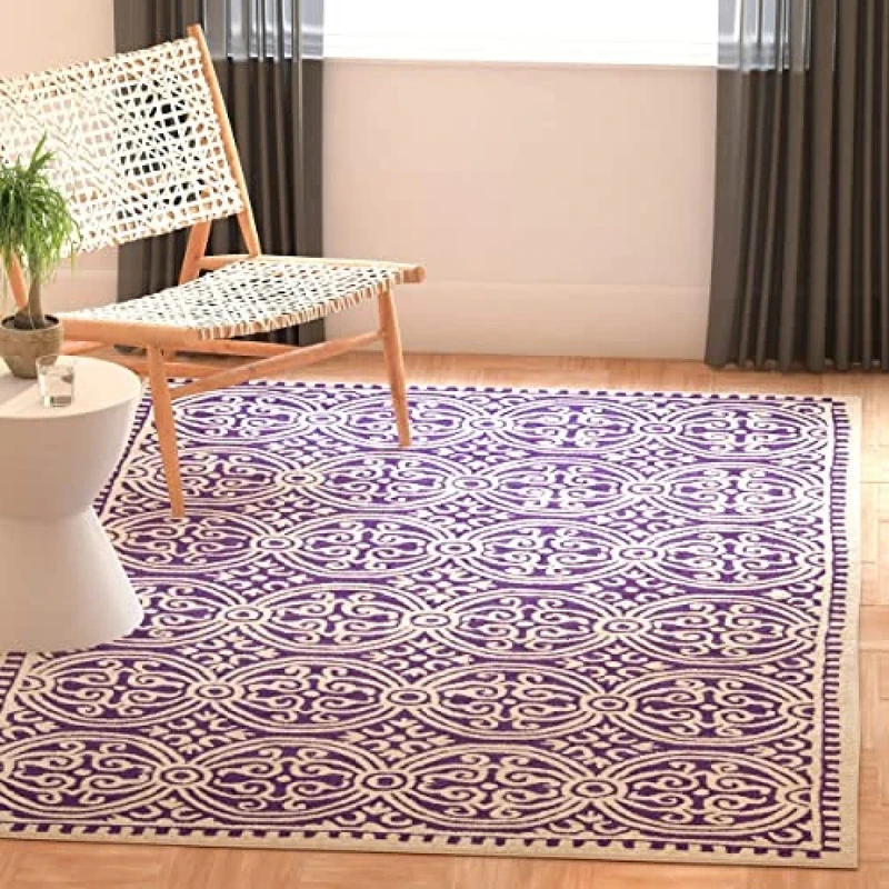 Safavieh Medallion Indoor Hand Tufted Rectangle Area Rug, Cambridge Collection, CAM123, in Purple / Ivory, 183 X 274 cm for Living Room, Bedroom or Any Indoor Space
