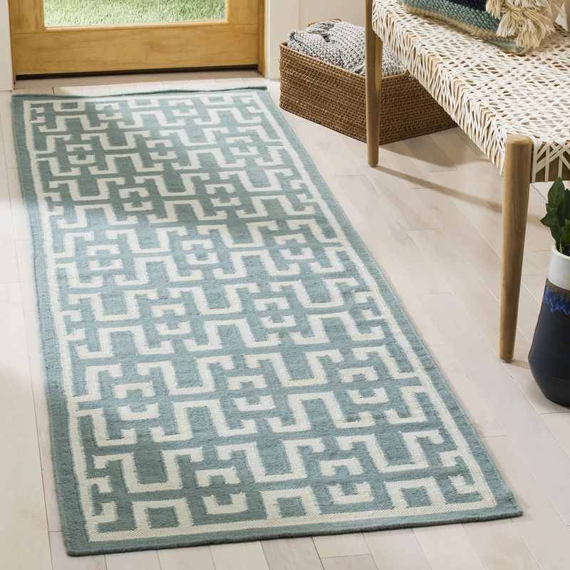 Safavieh Contemporary Indoor Flatweave Runner Area Rug, Dhurrie Collection, DHU621, in Seafoam / Ivory, 76 X 244 cm for Living Room, Bedroom or Any Indoor Space