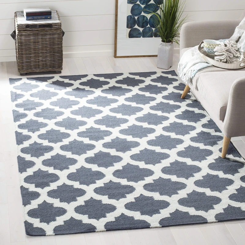 Safavieh Contemporary Indoor Flatweave Rectangle Area Rug, Dhurrie Collection, DHU623, in Blue / Ivory, 152 X 244 cm for Living Room, Bedroom or Any Indoor Space