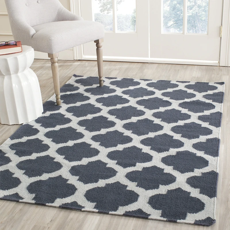 Safavieh Contemporary Indoor Flatweave Rectangle Area Rug, Dhurrie Collection, DHU623, in Blue / Ivory, 183 X 274 cm for Living Room, Bedroom or Any Indoor Space