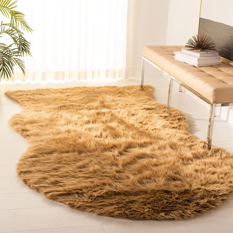 Safavieh Faux Sheepskin Indoor Woven Rectangle Area Rug, Faux Fur Collection, FSS115, in Camel, 91 X 152 cm for Living Room, Bedroom or Any Indoor Space