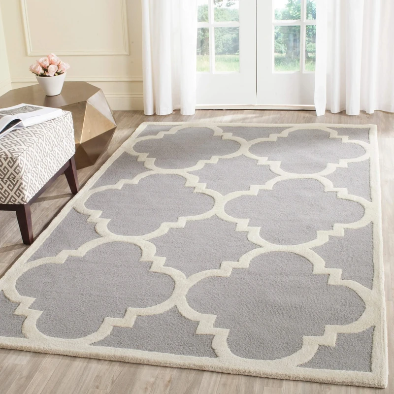 Safavieh Modern Indoor Hand Tufted Rectangle Area Rug, Cambridge Collection, CAM140, in Silver / Ivory, 122 X 183 cm for Living Room, Bedroom or Any Indoor Space