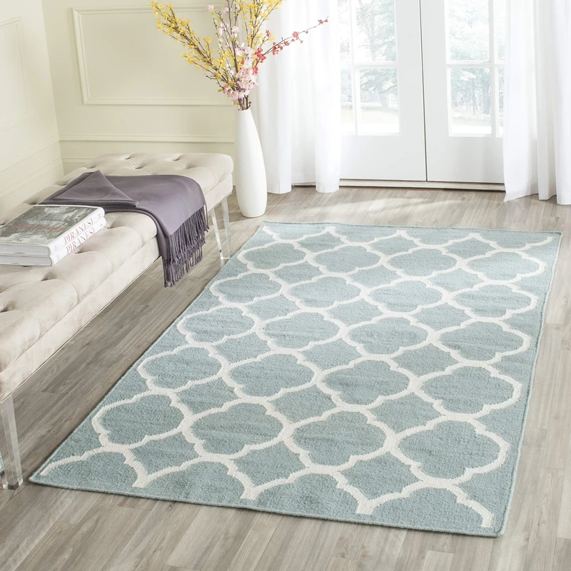Safavieh Contemporary Indoor Flatweave Rectangle Area Rug, Dhurrie Collection, DHU627, in Blue / Ivory, 122 X 183 cm for Living Room, Bedroom or Any Indoor Space