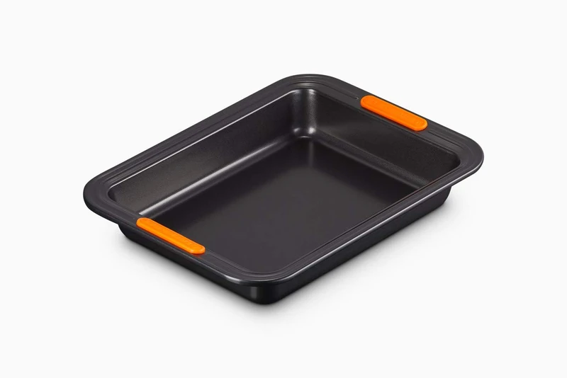 Le Creuset Non-Stick Carbon Steel Bakeware Rectangular Cake Tin, 28 cm, Black, 46079280010000 - Image 1