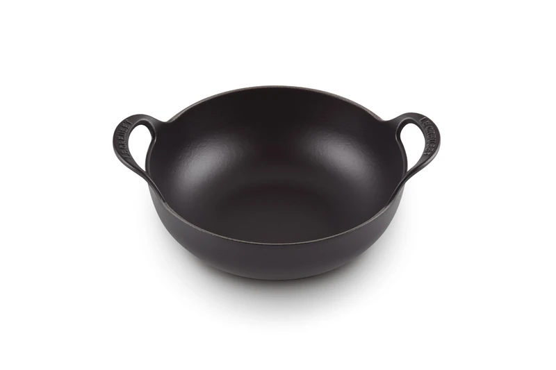 Le Creuset 24cm Balti Dish - Enamelled Cast Iron Matte Black