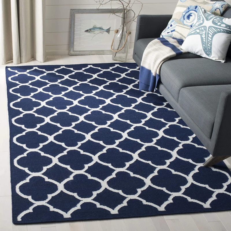 Safavieh Contemporary Indoor Flatweave Rectangle Area Rug, Dhurrie Collection, DHU627, in Navy / Ivory, 122 X 183 cm for Living Room, Bedroom or Any Indoor Space