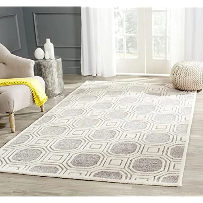 Safavieh Lolita Area Rug, Hand Tufted Soft Viscose Carpet in Silver, 121 X 182 cm