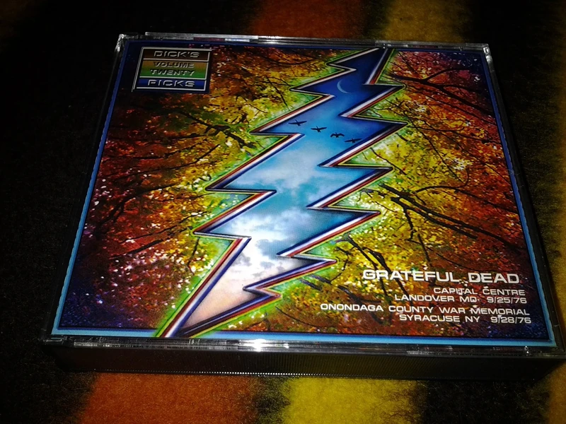 Dicks Picks Vol. 20 Capital Centre, Landover, MD 9/25/76 Onondaga County War Memorial, Syracuse NY 9/28/76